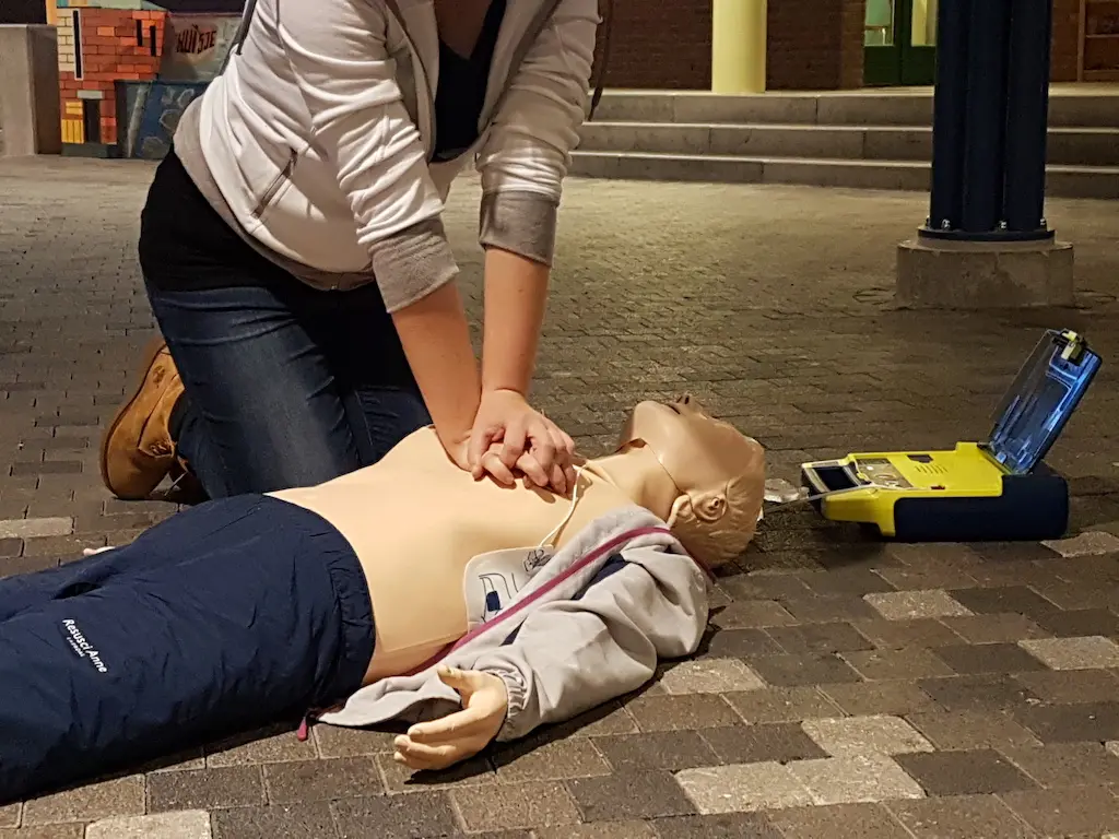 Reanimatie op een pop